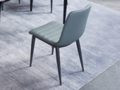 CBD 国际知名品牌 现代简约畅销百搭 高档皮艺 环抱造型设计深灰色餐椅（此产品有短途物流费)