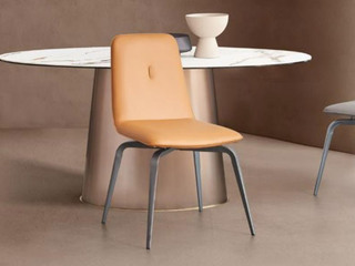  极简风格 优质皮艺+高密度海绵+五金脚 橙色 餐椅