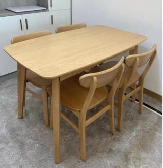  现代风格  1.6米餐桌（定制产品一律不退不换）