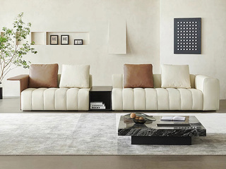  极简风格 钢琴键真皮沙发 质地柔软 耐折耐磨 高定头层黄牛皮 天然蓬松羽绒靠包填充 高密度回弹海绵 结实耐用实木框架 组合沙发 直排五人位右扶手