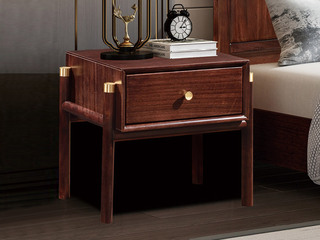  新中式 进口乌金木 纹理自然温润 悬浮感单抽设计 精致圆环五金拉手点缀 床头柜