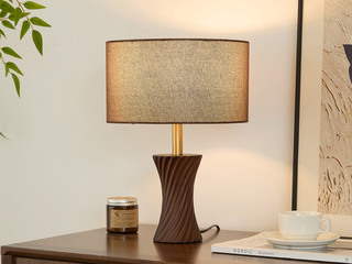 【包邮】 宋式美学风格 橡胶木（实木）+浮雕工艺+铁艺电镀+麻艺布罩 客厅卧室中古系列 实木L2504-咖色-三色 胡桃木色+深咖色灯罩 台灯(含光源 E27)（内蒙古，新疆，西藏，青海，甘肃、宁夏等地区不包邮 运费请咨询客服)